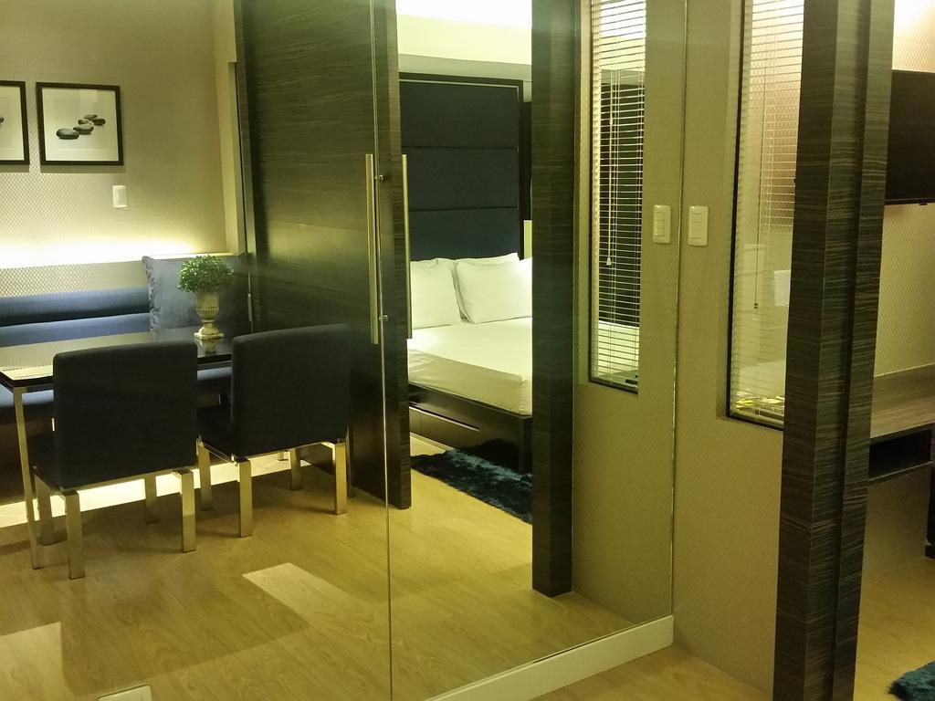 Shang Luxury Suites Mandaluyong 객실 사진